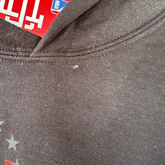 NWT Ultra Soft Get  Right Hoodie Sweatshirt Black Philadelphia Sixers Size 18-20 - Picture 4 of 7